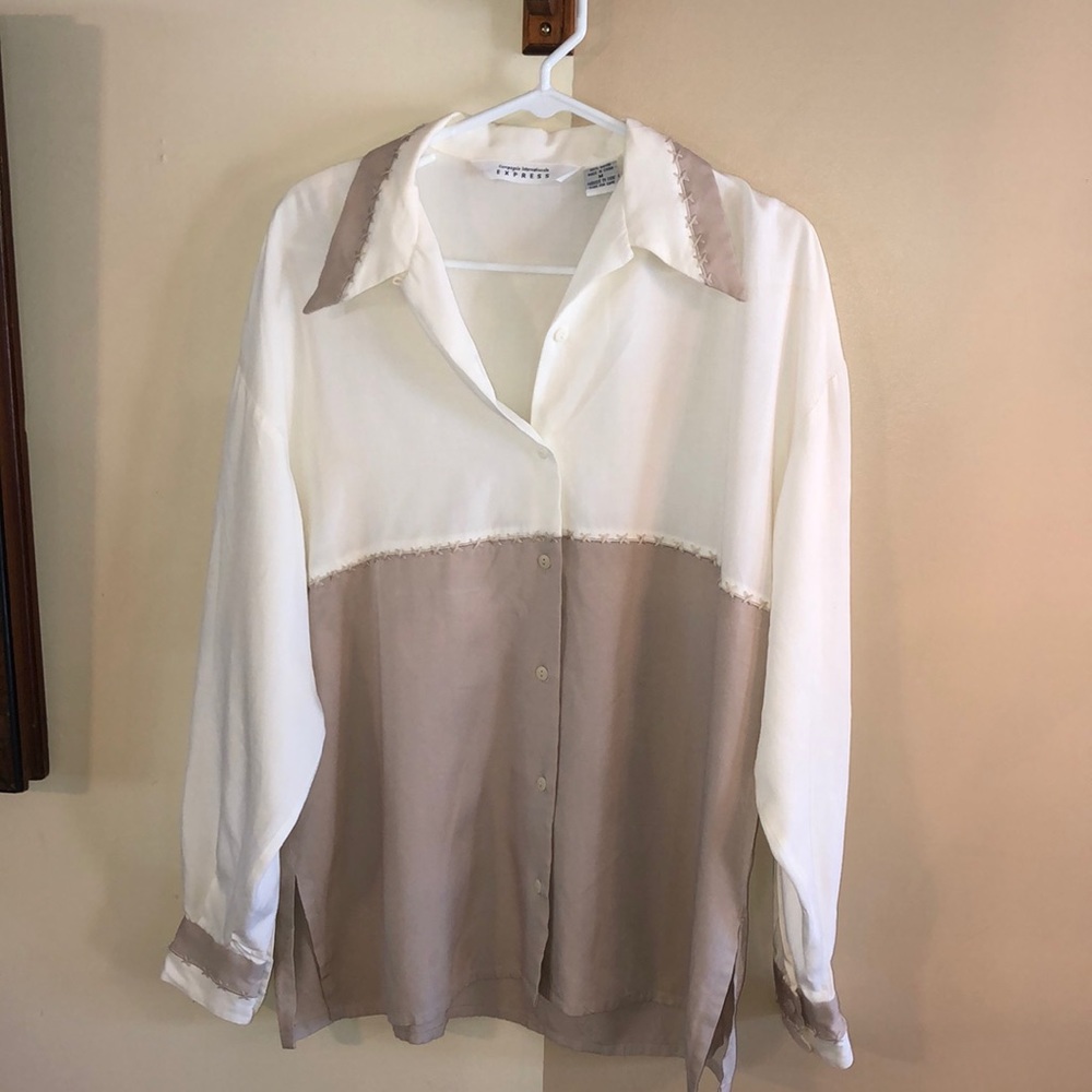 Express cream beige button-down shirt blouse M